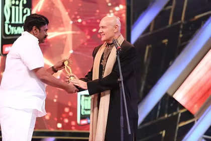 QNET Contributes To Chennai Flood Relief At IIFA Utsavam